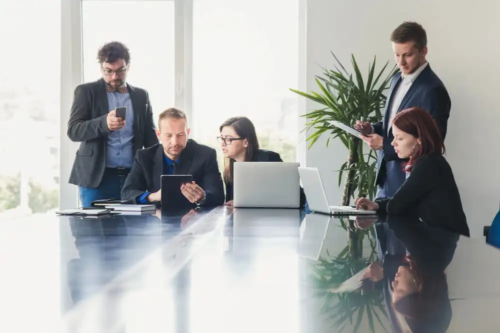 How to Select Business Activities in the UAE Mainland and Avoid Amendments Later