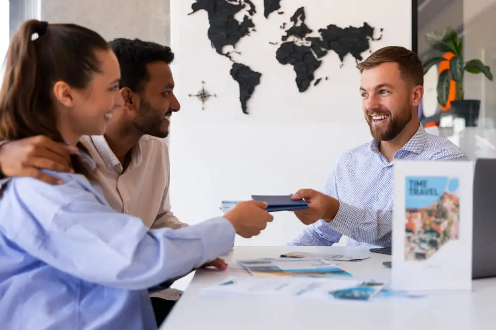 How to Obtain a UAE Residence Visa by Investment in Real Estate